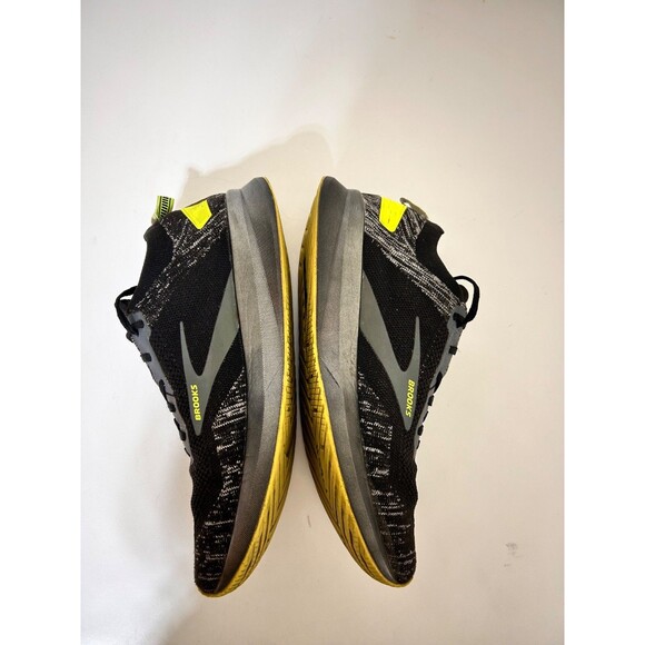Brooks Levitate 4 Mens size 10.5 EU 44.5 Running Shoes Black‎ Neon main image 4